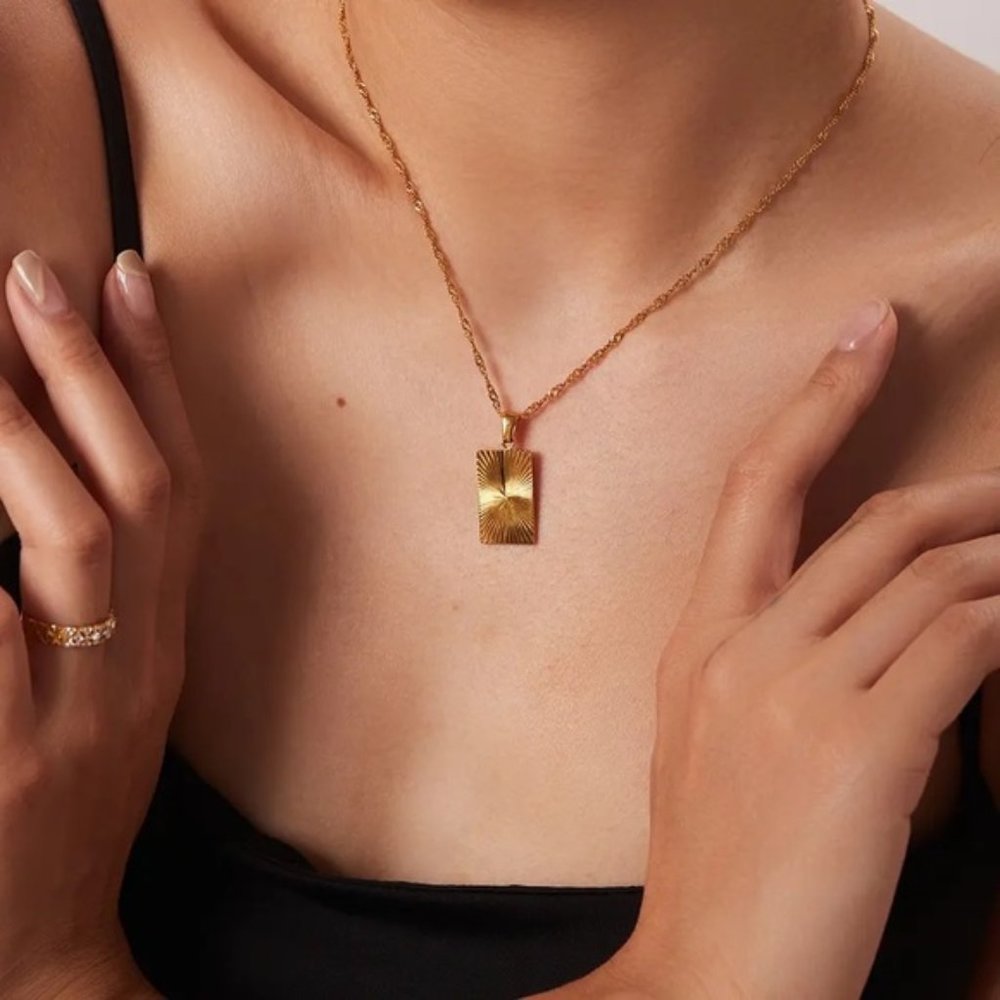 18K Gold Plated Textured Rectangular Pendant Necklace